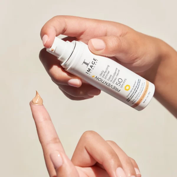 PREVENTION+ daily perfecting primer SPF 50 - Image 5